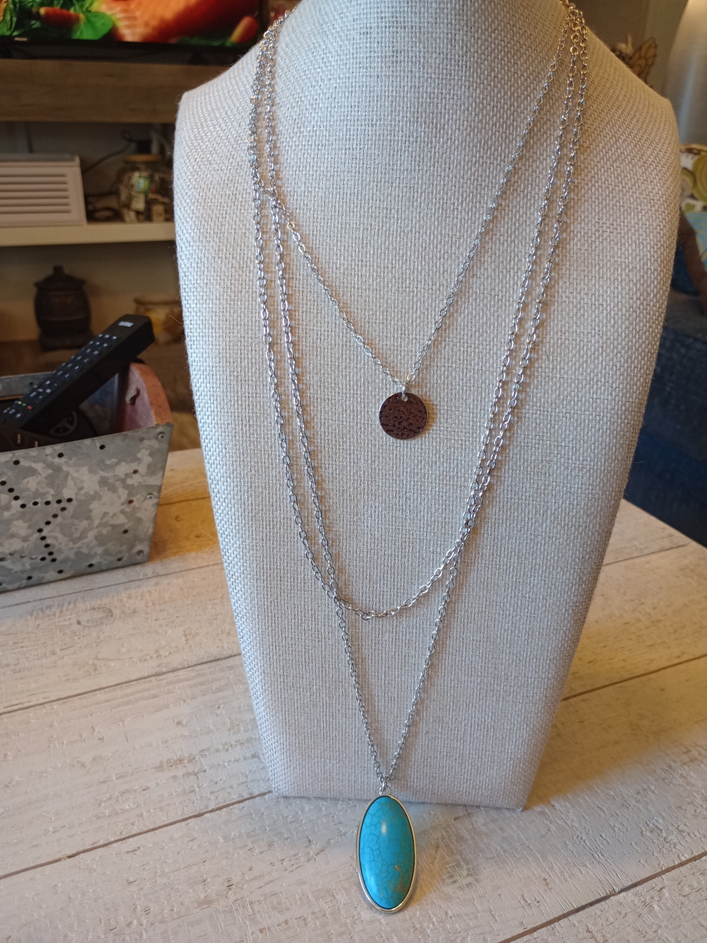 Faux Turquoise Pendant Layered Necklace - Silver Tone